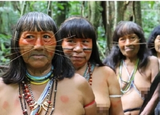 صور.. ظهور آكلي لحوم البشر.. قبيلة تعيش في الغابات تلتهم جثث الموتى