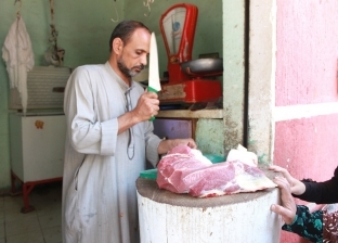 نقيب الفلاحين: اللحوم متوفرة في الأسواق.. وزيادة 25% في الطلب بسبب الأعياد