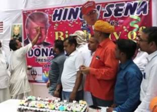 بالفيديو| هندوس يحتفلون في الهند بعيد ميلاد ترامب بتورتة 7 كيلو