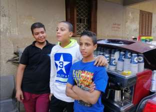 6 أطفال ببولاق يبيعون 1000 فنجان قهوة في يوم: الانتخابات رزقها كبير