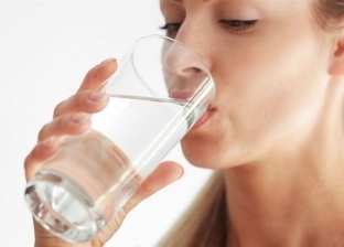 استشاري تغذية: وظائف الجسم كلها مرتبطة بالمياه.. اشربوا 3 لتر يوميا