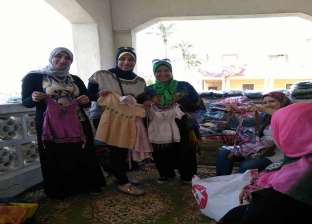 حملة لتوزيع الملابس المستعملة بالمجان في كفر الدوار