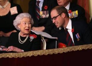 بالصور| العائلة الملكية البريطانية تحيي ذكرى الحرب العالمية بالورود الحمراء