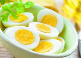 ماذا يحدث لجسمك إذا تناولت بيضة يوميا على الإفطار؟.. طبيب يوضح