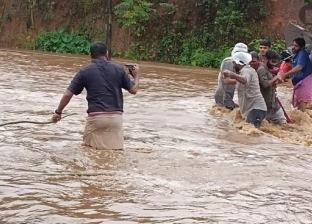 21 قتيلا وعشرات المفقودين في غرب الهند بسبب الفيضانات