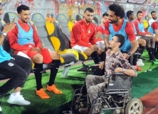 مواقف إنسانية للدولي محمد صلاح.. دعم أهالي قريته ومتحدي الإعاقة في ليفربول