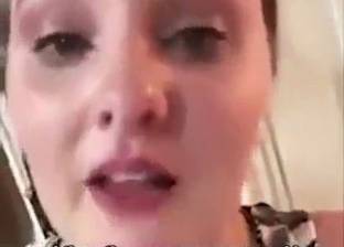 بالفيديو| فتاة تدخل في ضحك هستيرية بعد تلقيها قنبلة داخل طرد بريدي