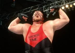 فيديو| وفاة العملاق "فيدر" مصارع أساطير WWE