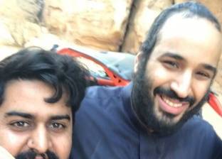 بالفيديو والصور| سعوديون يلتقطون "سيلفي" مع محمد بن سلمان