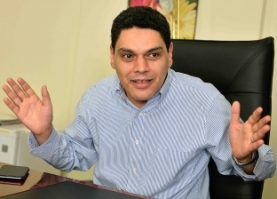 معتز عبدالفتاح: التزام المواطنين بالإجراءات سيخفف تبعات كورونا