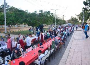أطول مائدة على النيل.. 1000 مشارك في إفطار "المنصورة هتفطر مع بعض"