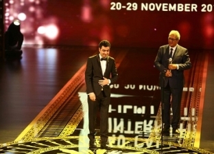 هشام نزيه: محظوظ بتكريمى فى «القاهرة السينمائى» واسم «فاتن حمامة» زاد الجائزة بريقاً