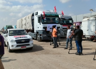 سائق شاحنة مساعدات لغزة: ننتظر دخول 30 سيارة إلى أهالينا في فلسطين اليوم