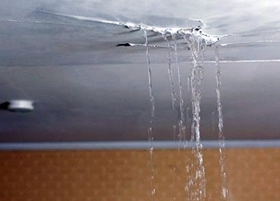 لسكان الأدوار العليا.. كيف تحمي أسقف وأسطح منزلك من مياه الأمطار؟