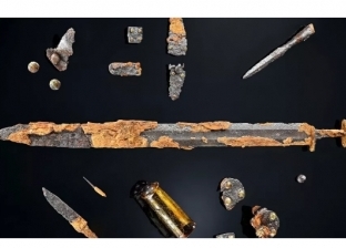 مجوهرات وفخار وسيوف... اكتشاف كنز أثري عمره آلاف السنين بألمانيا