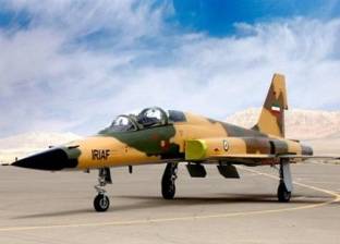 إيران تكشف عن أول طائرة مقاتلة محلية الصنع