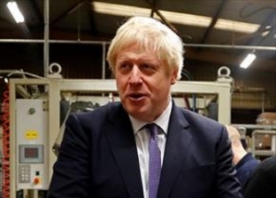 رئيس وزراء بريطانيا يحذر من موجة جديدة لكورونا: معارضو اللقاح "مجانين"
