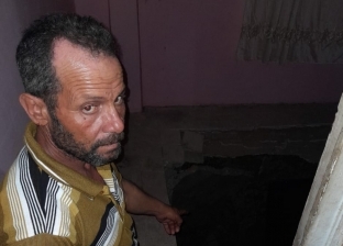 11 أسرة مهددة بالموت قبل العيد في عقار آيل للسقوط بالإسكندرية