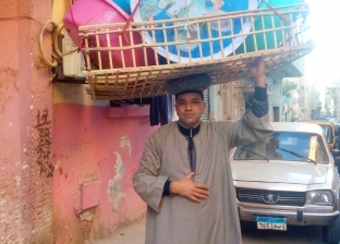 محمد بائع السكسونيا: «صعيدي بلف شوارع مصر على رجليا»