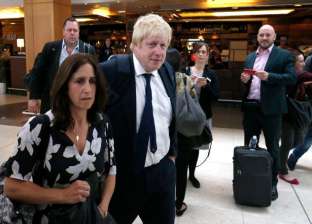 زوجة وزير خارجية لندن السابق تطرده من المنزل بسبب الخيانة
