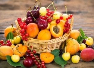 فاكهة صيفية تحمي من الإصابة بالقلب والسرطان.. 8 فوائد مذهلة عند تناولها
