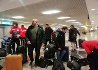 بعثة منتخب كرة اليد تصل مطار القاهرة استعدادا للمغادرة إلى تونس