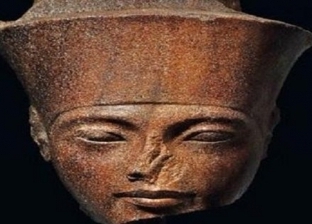 قبل رأس الملك توت عنخ آمون.. آثار مصرية عرضت للبيع في معارض عالمية