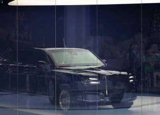 بالصور| روسيا تكشف عن سيارة جديدة قادها فلاديمير بوتن