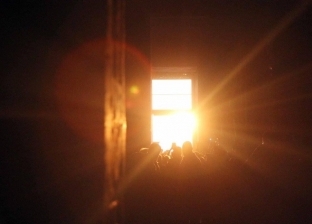 تعامد الشمس على وجه رمسيس الثاني بحضور 1500 سائح (فيديو)