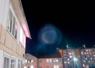 بالفيديو| كرة متوهجة في السماء تثير مخاوف من نهاية العالم