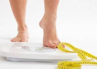 دراسة: الوقوف يساعد على إنقاص الوزن