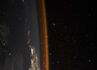 رائد فضاء يلتقط صورة «حافة الأرض»