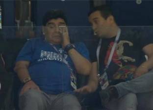 دموع "مارادونا" على الأرجنتين ترد على ضحكات "عبدالغني" بعد هزيمة مصر