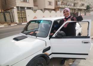 في اليوم العالمي للفتاة.. «ندى» تحول سيارتها لـ«دليفري»: بنات مصر قد المسئولية
