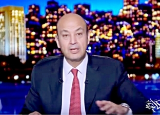 عمرو أديب يحسد بيج رامي: "أي حد في جسمه هيهزم كورونا بسهولة"