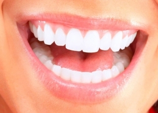 كيفية علاج تخلخل الأسنان.. إليك 15 طريقة بسيطة