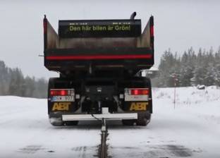 بالفيديو| السويد تكشف عن أول طريق مُكَهرَب في العالم