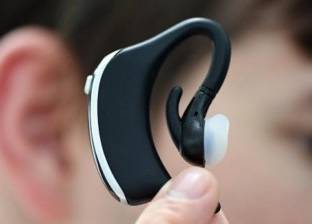 استشاري أمراض السمع: سماعات الأذن اللاسلكية تسبب القلق والتوتر ومشاكل في القلب