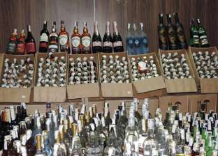 ضبط 135 زجاجة خمور داخل محل عصير قصب بالإسكندرية