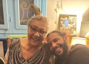 آخر ظهور للمنتجة ناهد فريد شوقي قبل وفاتها.. «صورة مع ابنها»