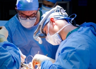 طبيب عالمي: نسب نجاح جراحة القلب أصبحت 99% والتكنولوجيا السبب