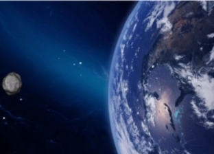 كويكب بوزن جبل يمر بالقرب من الأرض بعد 48 ساعة.. هل يرى بالعين المجردة؟