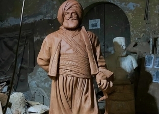 «مينا» ينحت تمثالًا لـ محمد علي في 12 يوما.. ضمن مقتنيات المتحف الحربي