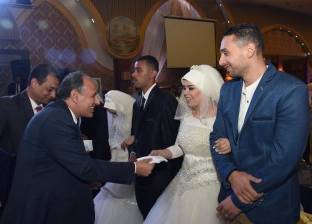 محافظ الإسكندرية يحضر حفل زفاف 25 عروسا من الأيتام