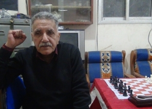 أسطورة الشطرنج الكفيف لـ"الوطن": رفعت اسم مصر ولم يتم تكريمي حتى الآن
