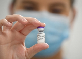 اللقاحات المعتمدة في السعودية.. بينها «أسترازينيكا» و«فايزر»