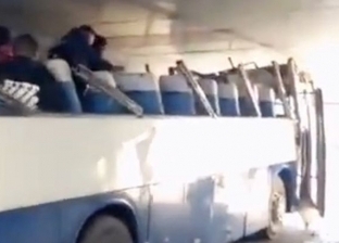 بالفيديو| سائقة حافلة صينية اختارت طريق مختصر فعرضت 27 راكبا لكارثة