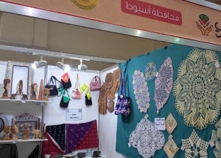 أصحاب الحرف اليدوية والتراثية بأسيوط يشاركون في معرض القاهرة الدولي للتسوق