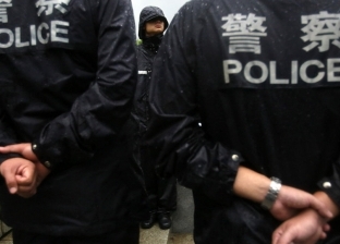 طفل صيني يشكو والدته للشرطة ويطلب نقله لدار أيتام بسبب واجب منزلي