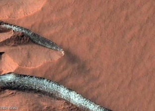 شاهد| صور فضائية بالألوان من كوكب المريخ